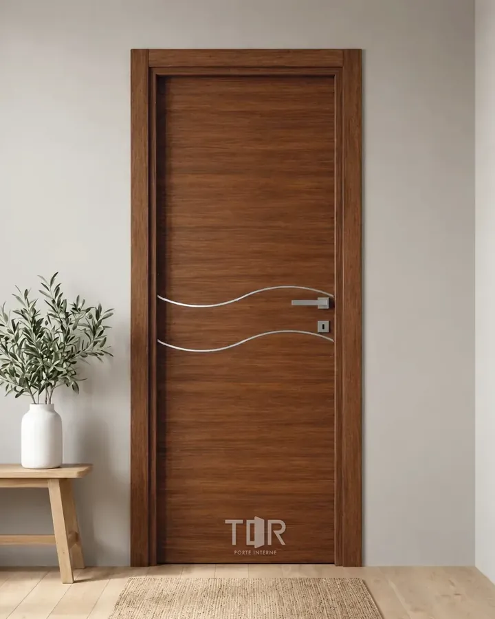 Porta interna laminata TOR-83 in Noce Naz